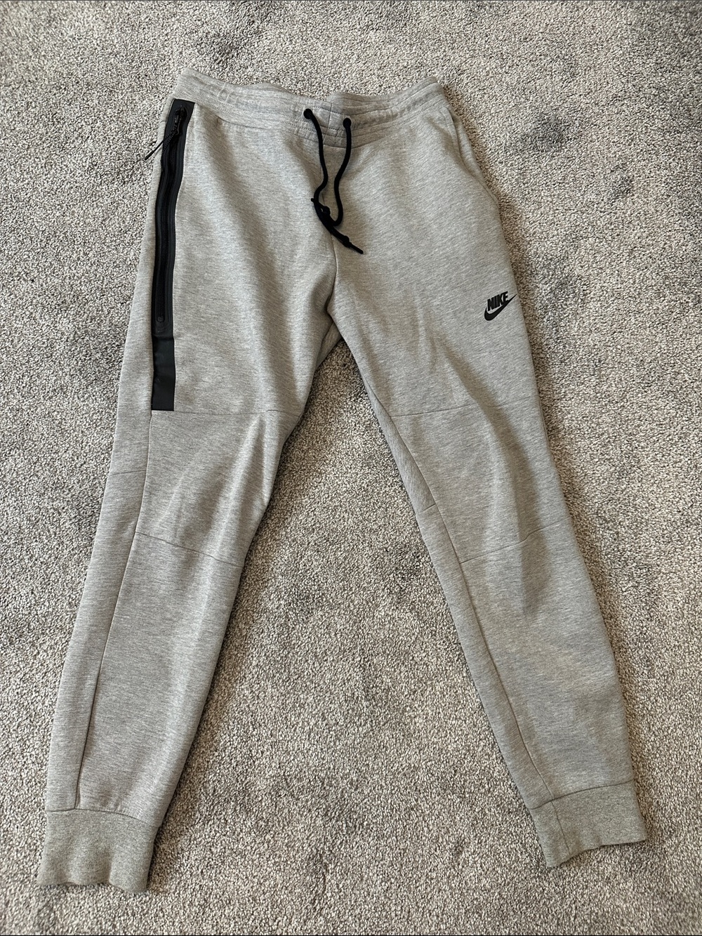 Nike Grey Jogger Sweatpants with Black Trim